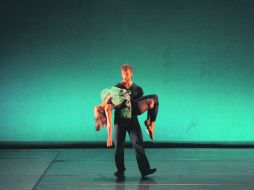 Aspecto del ensayo del ballet de Montreal, que dirige el canadiense Louis Robitaille.  /