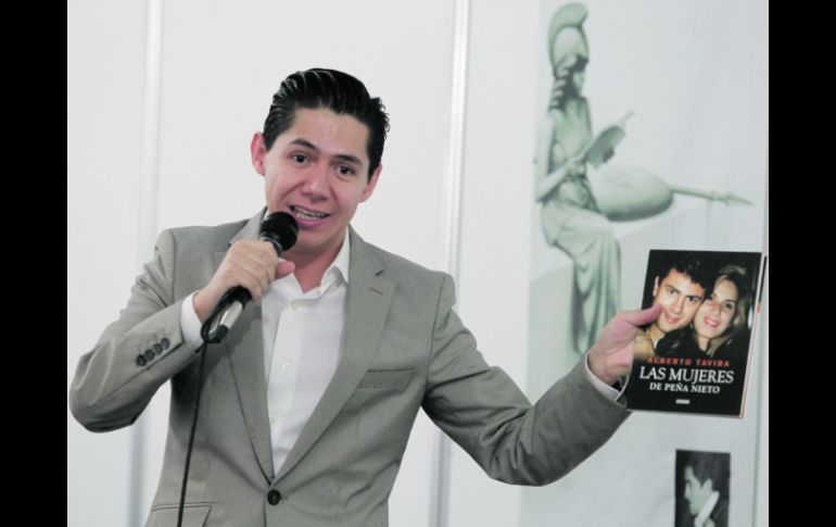 Alberto Tavira presentó su libro dentro de las actividades de la Feria Municipal del Libro de Guadalajara.  /