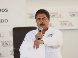 Ramiro Hernández destacó la importancia de destinar apoyos para que los alumnos puedan seguir estudiando. ESPECIAL  /