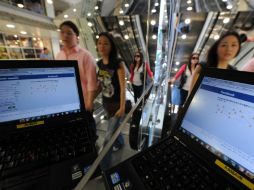 Facebook se convertirá en el mayor debut en bolsa de una empresa de internet desde el estreno de Google . AFP  /