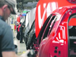 La producción de vehículos se incrementó 15.2% de enero a abril frente al mismo lapso del año pasado. ESPECIAL  /