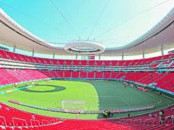 El Guadalajara disputó 31 juegos con pasto artificial en el Omnilife. MEXSPORT  /