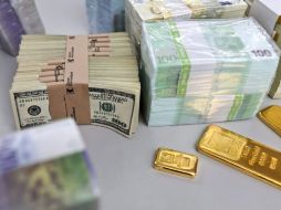 El dólar libre registra un precio máximo a la venta de 13.91 pesos, apenas un centavo menos respecto al cierre de ayer. ARCHIVO  /