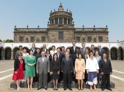Felipe Calderón (c) con los ministros en la foto oficial de la Reunión del G-20. EFE - PRESIDENCIA  /
