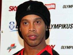 Ronaldinho sigue dando de que hablar fuera de las canchas. MEXSPORT  /