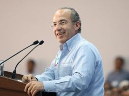 El Presidente Calderón participará en la ceremonia de bienvenida ofrecida por el primer ministro de Barbados, Freundel Stuart. ARCHIVO  /