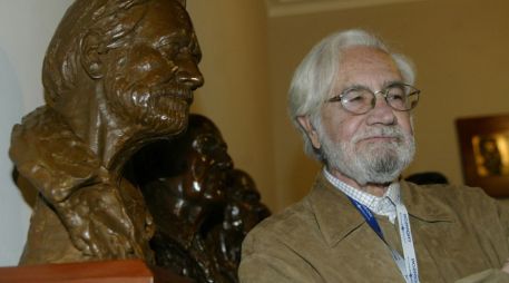 El vate mexicano, Tomás Segovia. ARCHIVO  /