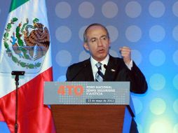 El Presidente Felipe Calderón Hinojosa advirtió que acomodarse o arreglarse con los criminales sería un grave error. NOTIMEX  /