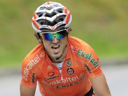 El español organiza la fiesta naranja del Euskaltel. REUTERS  /