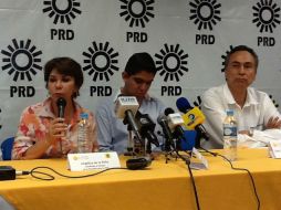 En rueda de prensa Angélica de la Peña, Juan Carlos Guerrero y Fernando Garza.  /