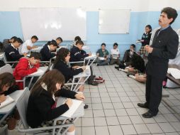 Se pretende realizar un sondeo entre mil alumnos, todos de primer año de secundaria y vía internet. ARCHIVO  /