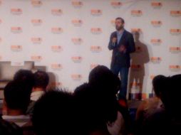 Gonzalo Oliveros, coordinador de la estación de radio RMX, brindó una charla en la FIM.  /