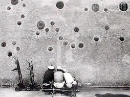 Su mirada registró los cambios del Distrito Federal en 'La cuidad'. Obra de Hector García publicada en “Pata de Perro”. EL UNIVERSAL  /