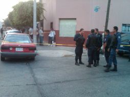 El cuerpo quedó sobre la avenida Washington y la Calzada Federalismo Sur, en la Colonia Moderna.  /