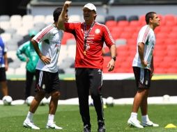 De la Torre encabeza a El Tri en el inicio del camino hacia la Copa del Mundo del 2014. MEXSPORT  /