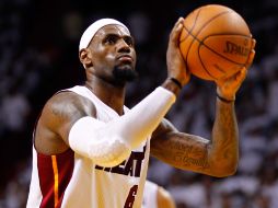 LeBron, D-Wade y Bosh fueron piezas clave para darle la victoria a Miami. AFP  /