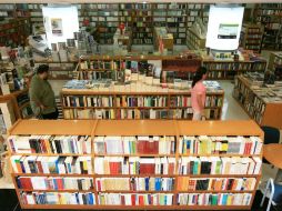 'Lejos alcanzado aquí', de Gabriel Magaña es publicado por el Fondo de Cultura Económica, 2012. ARCHIVO  /