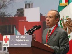 El presidente Felipe Calderón asistió a la ceremonia solemne de la Cruz Roja Mexicana. EL UNIVERSAL  /