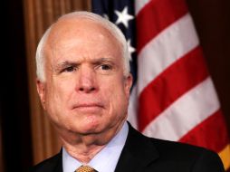 'Confusión e incertidumbre', son las consecuencias de las acciones de el presidente según el senador John McCain. AP  /