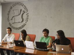 Conferencia de prensa de miembros de #YoSoy132, en la que explicaron la dinámica del debate de hoy. NOTIMEX  /