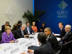 Líderes mundiales participan en una reunión de la zona euro en la Cumbre del G-20. AFP  /
