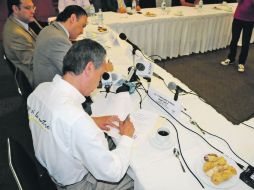 Fernando Garza se reunió ayer con miembros del Consejo de Cámaras Industriales de Jalisco (CCIJ). ESPECIAL  /