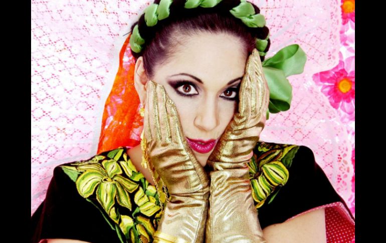 Regina Orozco se dedica al teatro, particularmente en el formato de cabaret. ARCHIVO  /