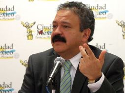 El objetivo no es tener más interrupciones sino que sólo se embarace quien así lo desee, señala Armando Ahued. ARCHIVO  /