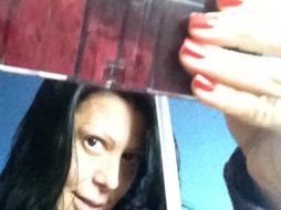 La estrella subió una imagen a su cuenta de Twitter para mantener al tanto a sus seguidores. @Al3jandraGuzman  /