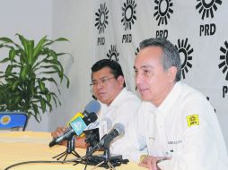 Fernando Garza sostuvo ayer una reunión con miembros de la Unión de Pueblos Indígenas de Jalisco. ESPECIAL  /