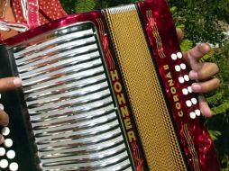 El bandoneón suele ser un instrumento que se confunde con el acordeón. ARCHIVO  /