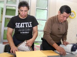 El cómputo de los votos de los mexicanos residentes en el exterior comenzará a las 18 horas, informa el IFE. NTX  /