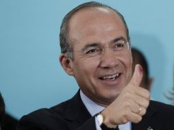 El presidente Felipe Calderón acudió este mediodía a emitir su voto. NTX  /