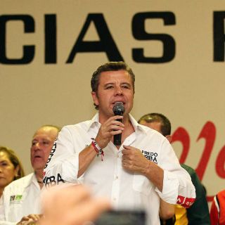 Festejan ventaja de Alfredo Barba Mariscal