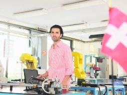 Nuevos aprendizajes. Andrés Huber Díaz realizará en Suiza su estancia profesional en las oficinas de Cemex durante un año. ESPECIAL  I  /