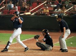 Sultanes se alista para encarar serie frente a Olmecas de Tabasco en el Parque Centenario a partir de este martes. ARCHIVO  /