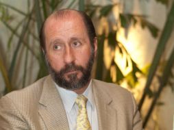 El director del Museo de Arte Popular, Walter Boelsterly, en conferencia de prensa. NTX  /