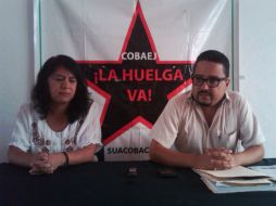 Maestros en huelga dieron a conocer su recurso de amparo en rueda de prensa.  /