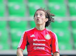 El jugador del Valencia toma con madurez el no haber sido contemplado para Londres, pero afirma que no pierde las esperanzas. MEXSPORT  /