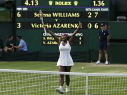 Serena Williams dio una gran encuentro este día en Wimbledon. AP  /