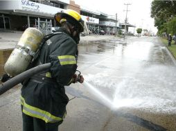 Bomberos de Tlaquepaque impartirán curso del 9 al 13 de julio. ARCHIVO  /