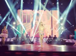 Eiza presentó en el programa su reciente sencillo ''Te acordarás de mí''. @eizamusica  /