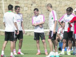 DESCANSO. Los tricolores toman un break durante la práctica en Marbella. EFE  /