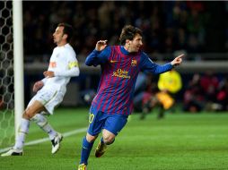Messi es el primer ganador (2010) del Balón de Oro de la FIFA, galardón que ha recibido tres veces consecutivas. ARCHIVO  /