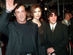 Fotografía de la familia de Stallone en 1996, del lado izquierdo aparece Sage. AP  /