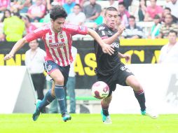 La falta de gol sigue siendo el problema de la escuadra rojiblanca y de los rojinegros.  /