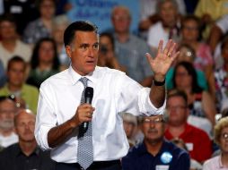 Soy Mitt Romney y apruebo este mensaje, se limita a pronunciar en español el candidato republicano al fin del anuncio. REUTERS  /