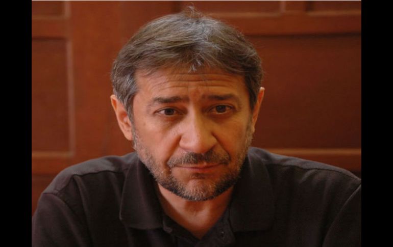 El investigador y crítico de cine Rafael Aviña, actualmente se encuentra trabajando en un guión cinematográfico. ESPECIAL  /