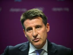 Los desfiles suelen alargarse por la tardanza en el recorrido de los atletas, le manifestaron a Sebastian Coe (en imagen). AFP  /