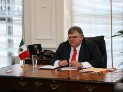 Agustín Carstens afirmó que México tiene finanzas públicas sanas para enfrentar choques externos. NOTIMEX  /